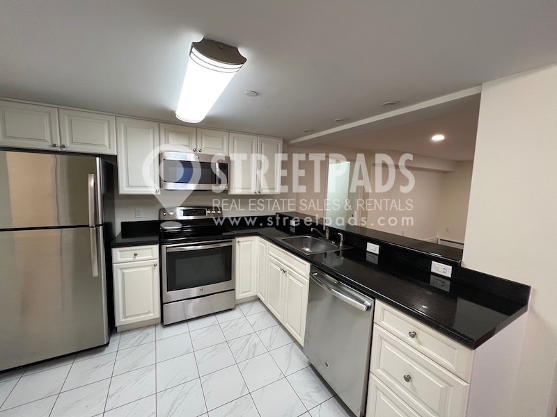 Building Photo - 55 Langdon St