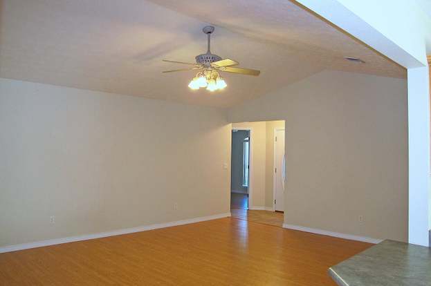 Building Photo - 4150 Oak Pointe Dr