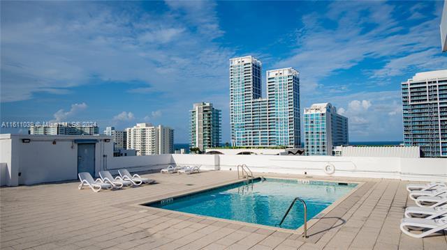 Building Photo - 6801 Indian Creek Dr