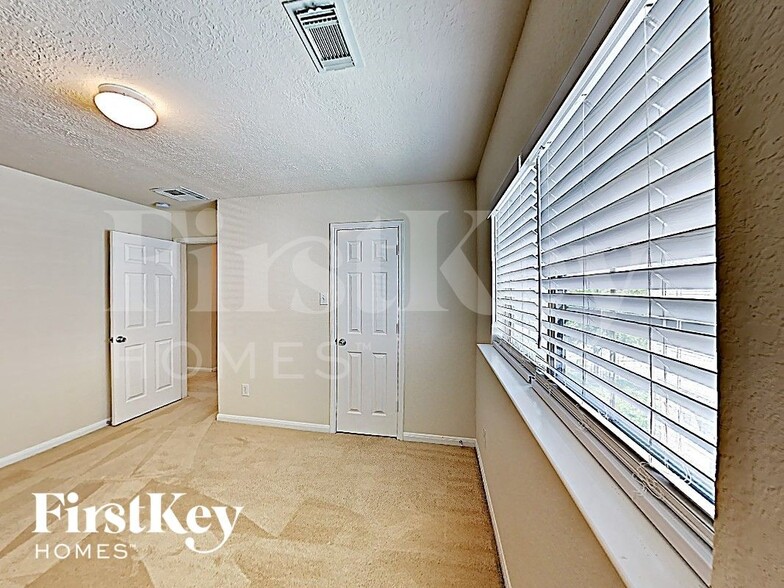 Building Photo - 29206 Legends Beam Dr