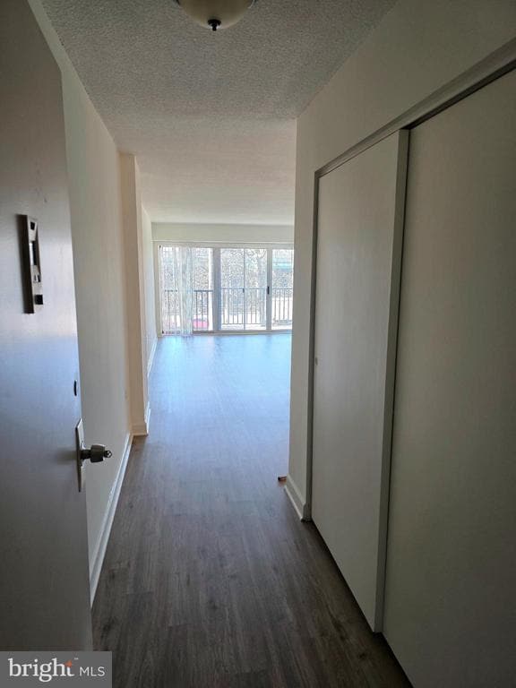 Building Photo - 1300 Army Navy Dr