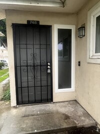 Building Photo - Charming 2-Bedroom Condo with Elegant Upgrades