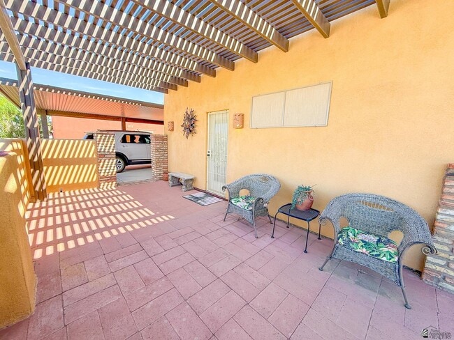 Building Photo - 13289 Onammi Ave