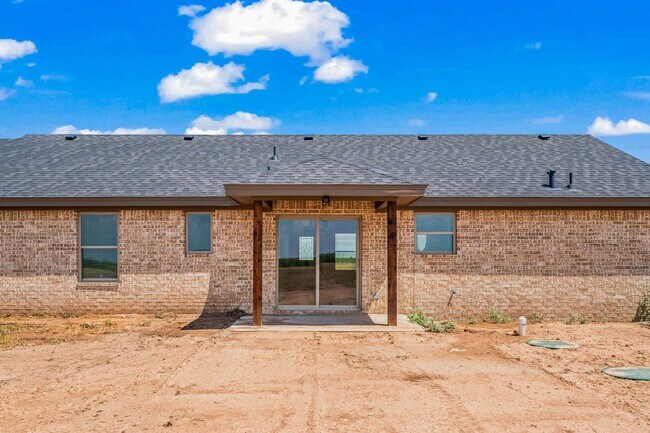 Building Photo - New Construction Home In Idalou ISD!
