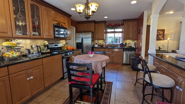 Building Photo - 3617 Martha St