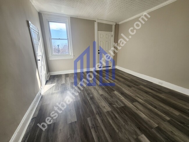 Primary Photo - 3900 Garrison Blvd