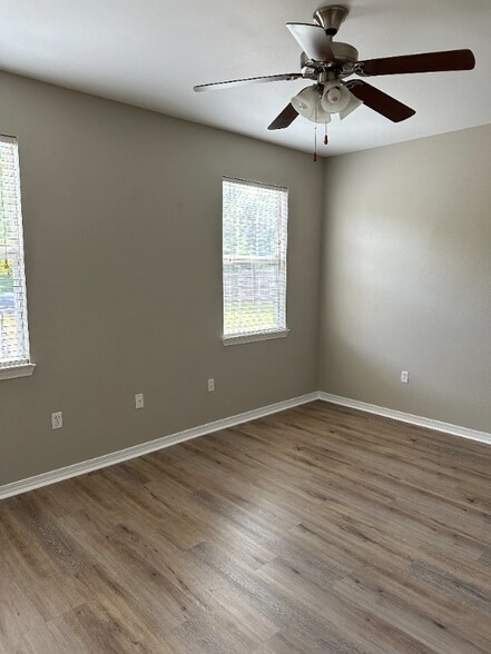 Building Photo - 316 Peoria Blvd