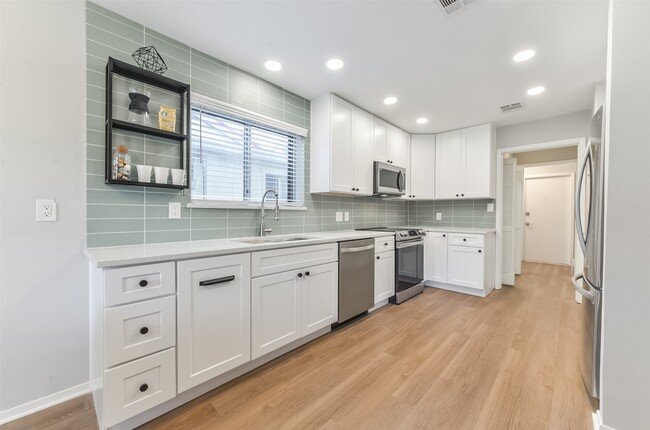 Primary Photo - 22803 Merrymount Dr