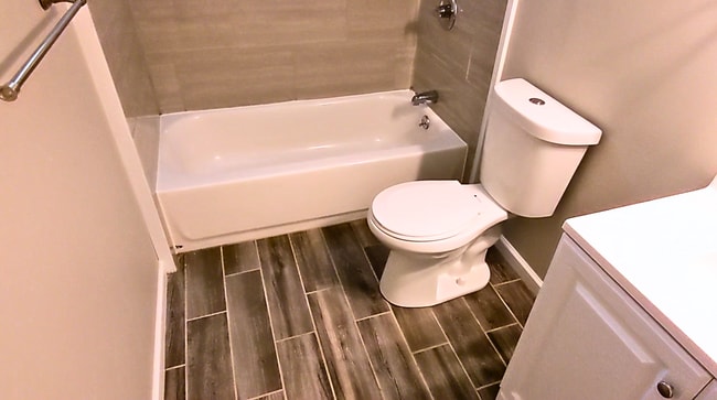 Building Photo - 4-Bedroom Ranch Available Summer 2026