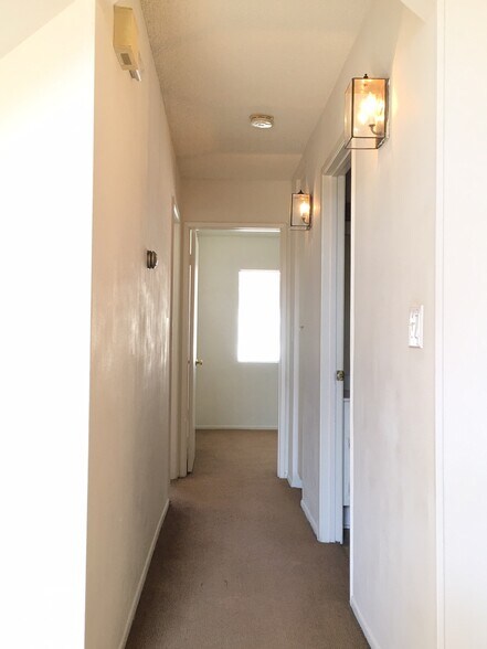 Building Photo - 28007 Tiffany Ln