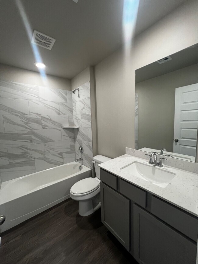 Building Photo - 2765 Alice Wy