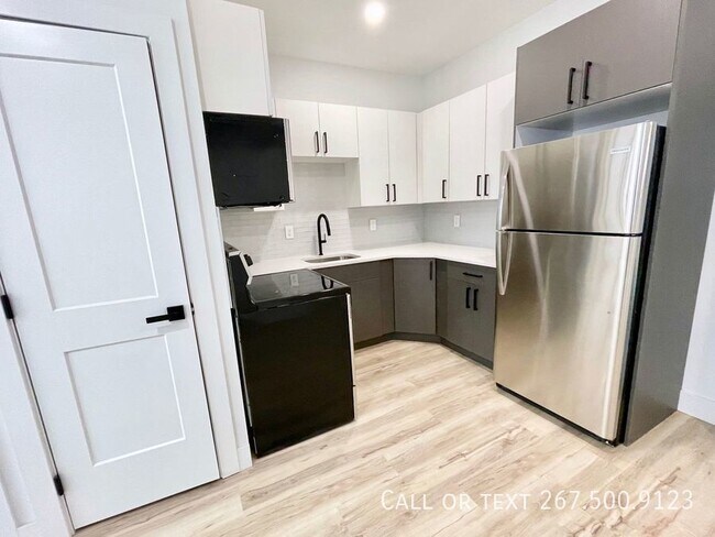 Building Photo - Brand new One and Two Bedrooms. Great Loca...
