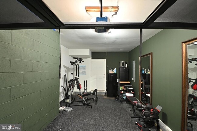 Building Photo - 6431 Forest Rd