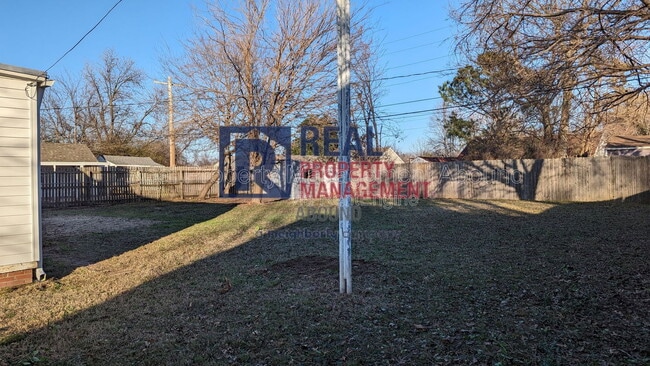 Building Photo - 1415 S New Haven Ave