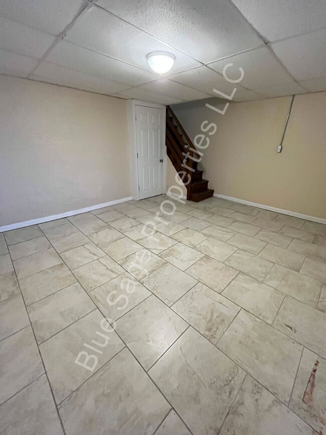 Building Photo - Beautiful 3 Bedroom 1 Bath in Upper Darby!