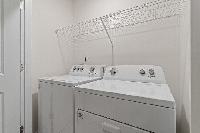 Building Photo - 61 Clear Bead Ct