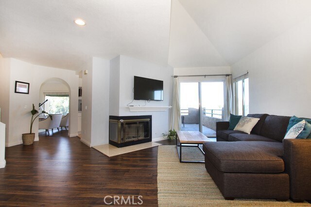 Building Photo - 3005 La Paz Ln