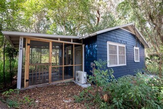 Building Photo - 318 NW 24th St