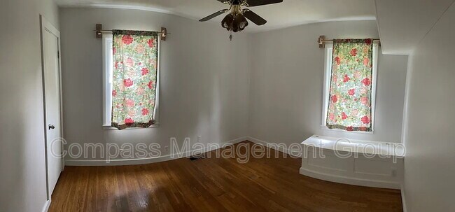 Building Photo - 2911 Davis St SE