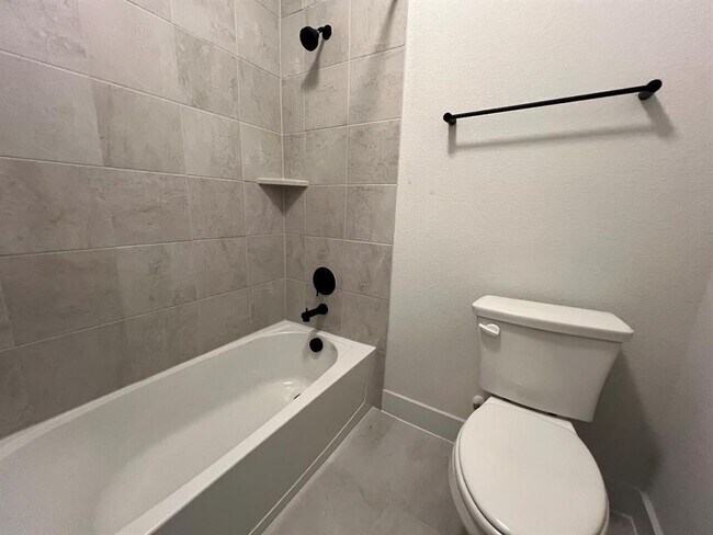 Building Photo - 2612 Brushwood Mdw