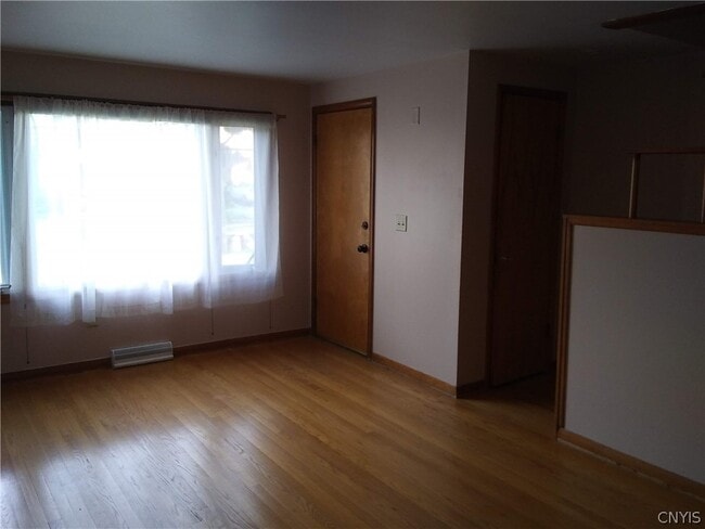 Building Photo - 312 Cayuga St