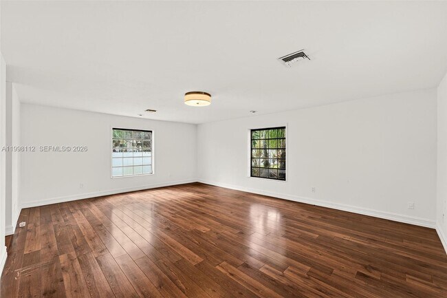 Building Photo - 3000 SW 130th Ave