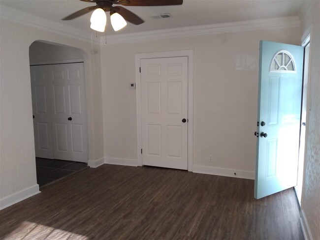 Building Photo - 3512 Autumn Ave