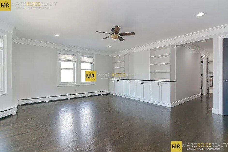 Building Photo - 237 Trenton St