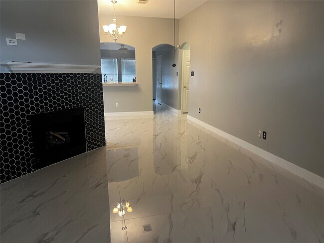 Building Photo - 6706 Portlick Dr
