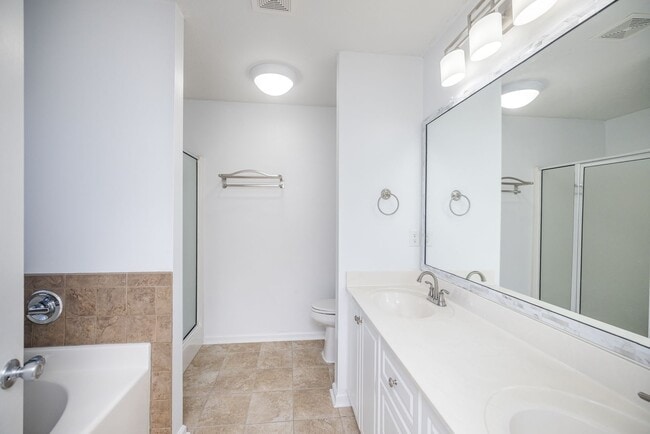 Building Photo - 203 Hayne Dr