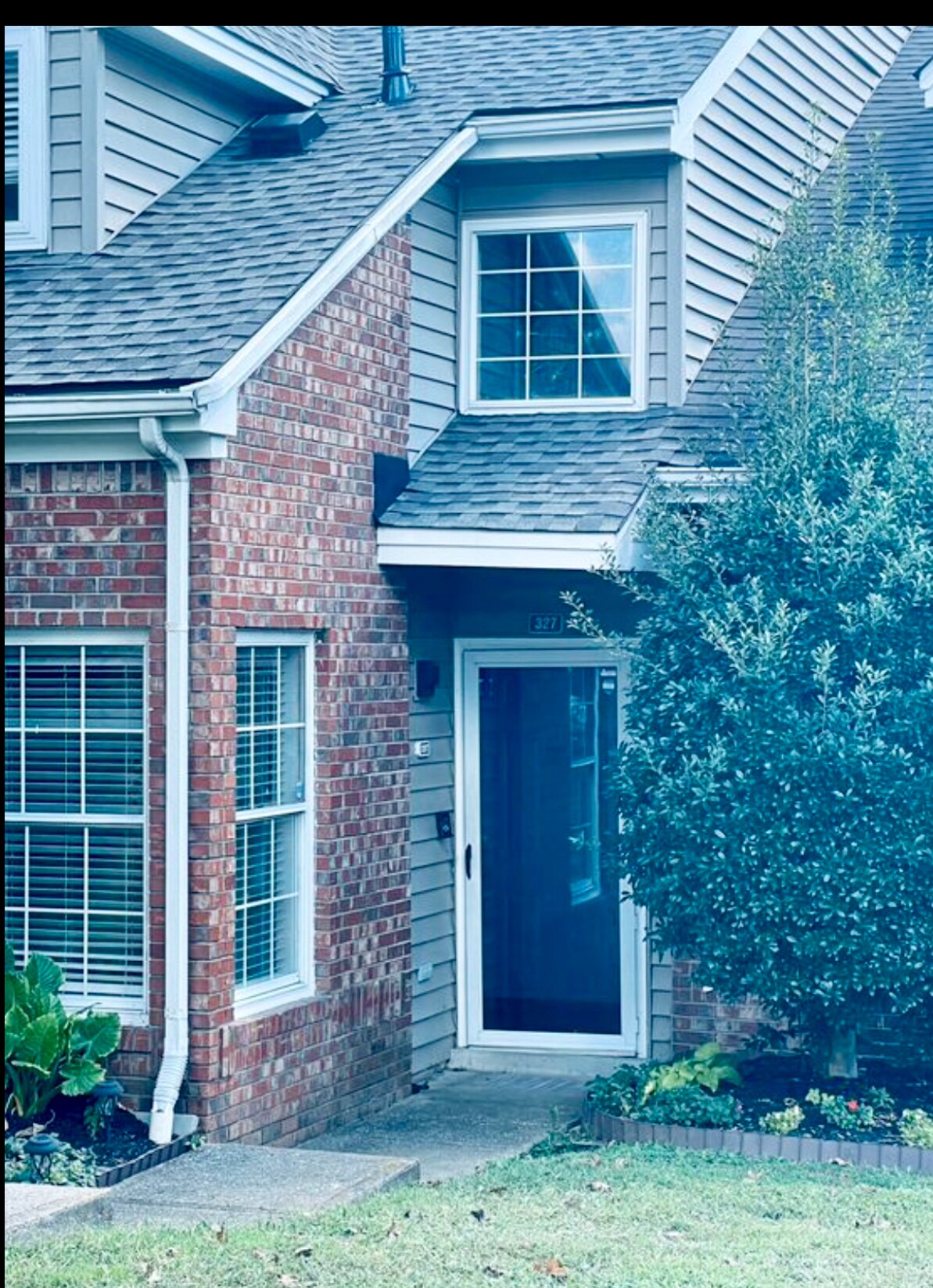 Building Photo - 327 Yorkshire Cir