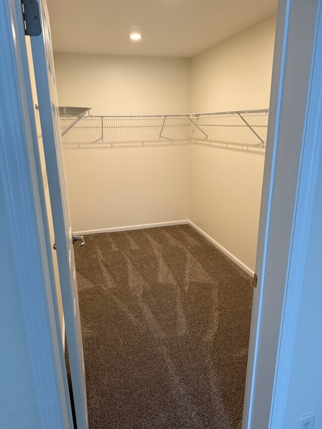 Building Photo - 305 W Uwchlan Ave