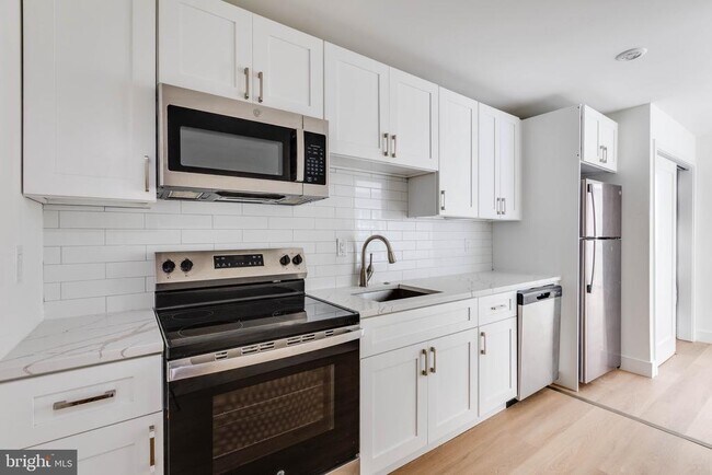 Building Photo - 3517 N 16th St