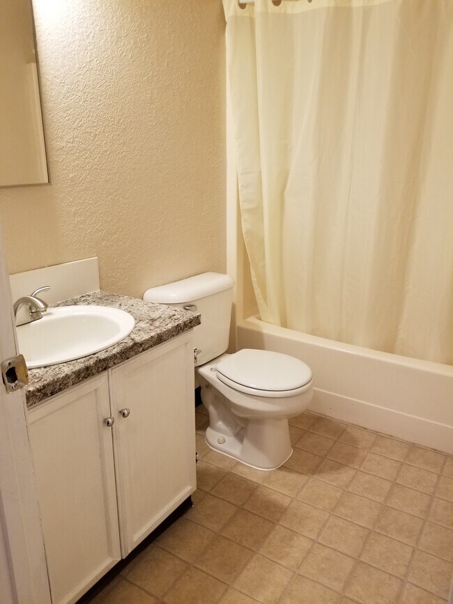Bathroom - 809 Borseth St
