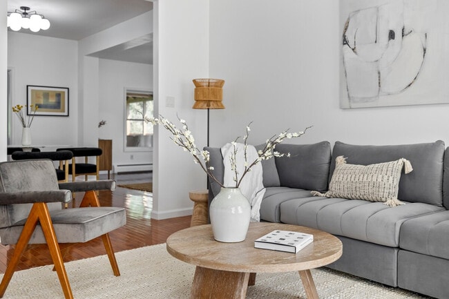 Building Photo - 163 Silver Lake Rd