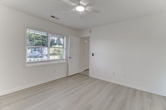 Building Photo - 3811 Doe Clearing Ct