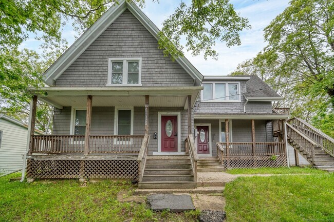Primary Photo - 44 Summer St