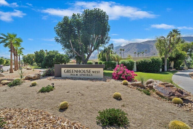 Building Photo - 436 Greenhouse Wy