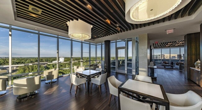 Building Photo - 7480 Carriage Hills Dr