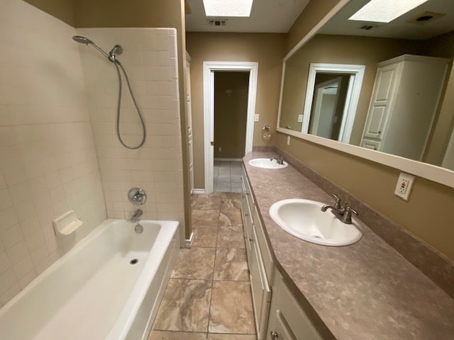 spacious double sink bathroom - 2423 26th St