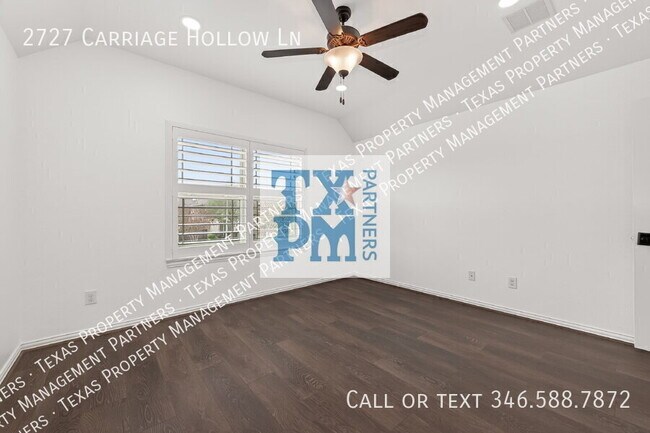 Building Photo - 2727 Carriage Hollow Ln