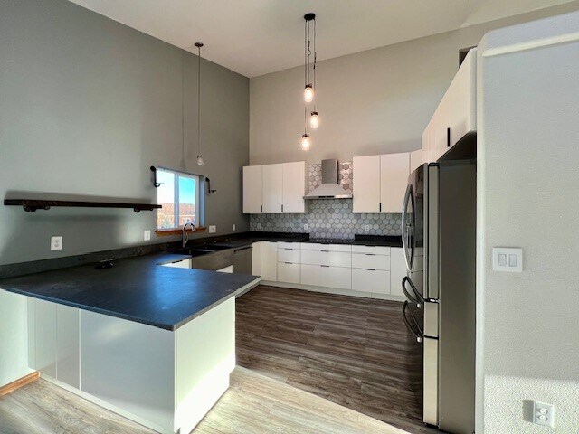 Building Photo - 6814 Riviera Ct