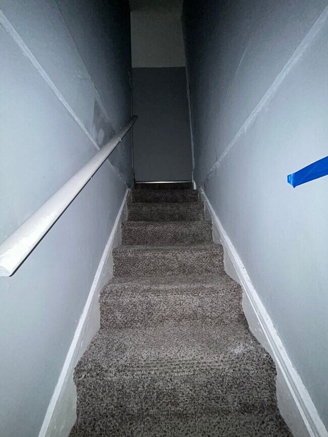 Building Photo - 414 Reservoir St