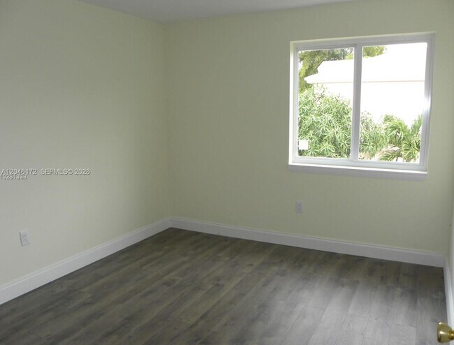 Building Photo - 14742 SW 92nd St