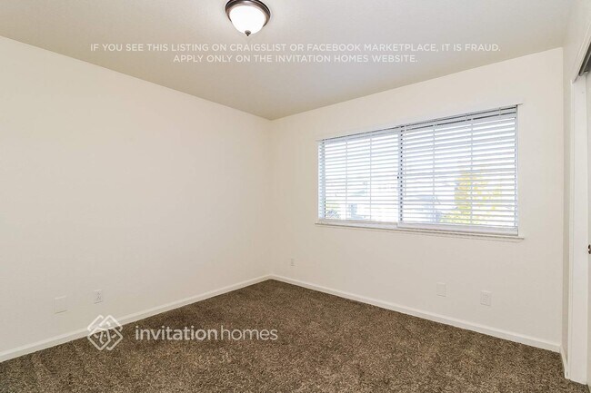 Building Photo - 6102 Cameo Dr