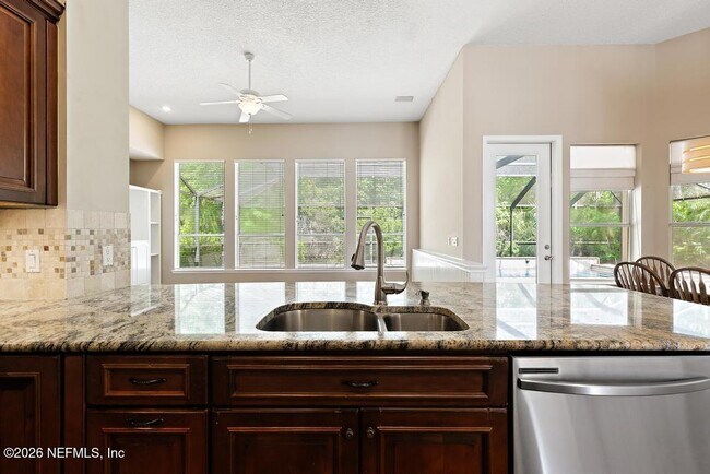 Building Photo - 337 S Mill View Way