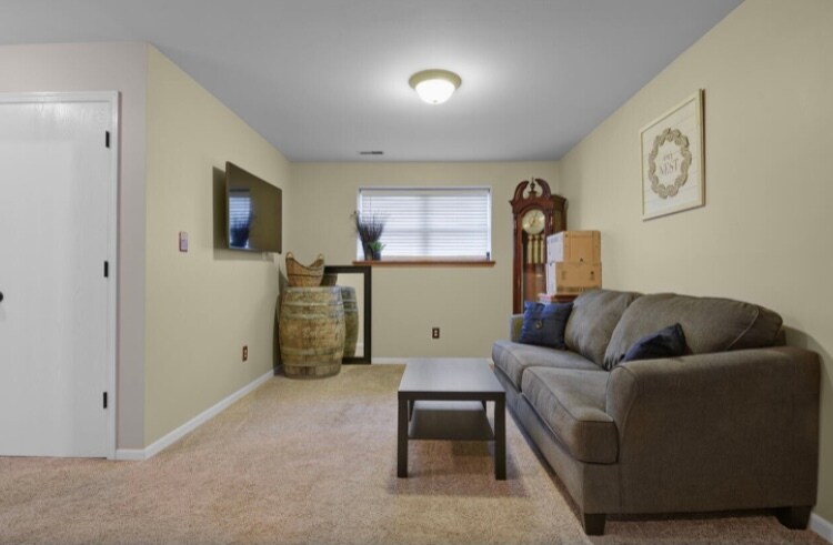 Building Photo - 1249 Fenton Ridge Dr