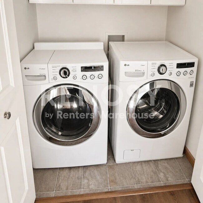 Building Photo - 2BD/2BA Townhome in Ramsey Available Now!