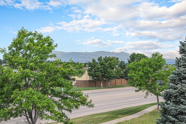 Building Photo - 3833 E Aldenbridge Cir