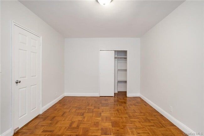 Building Photo - 140 E Hartsdale Ave